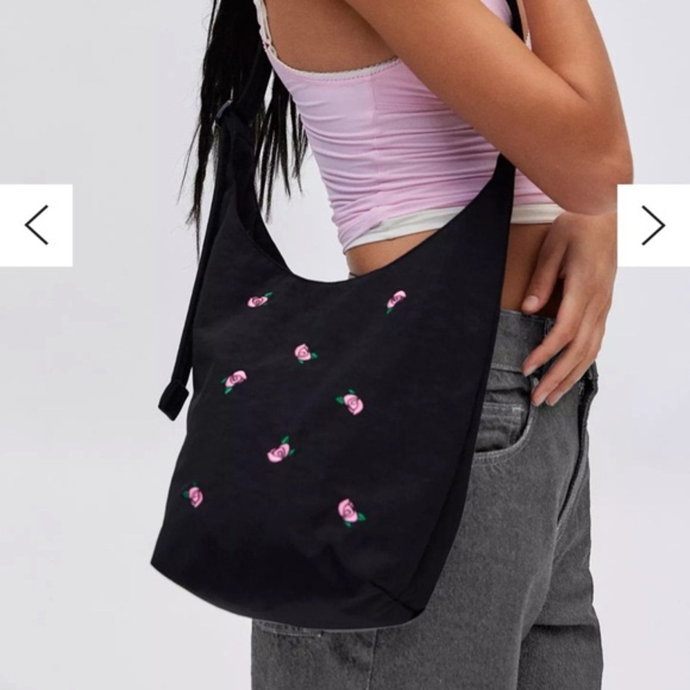 NWOT Baggu Small Nylon Sling Bag Black Embroidered Roses